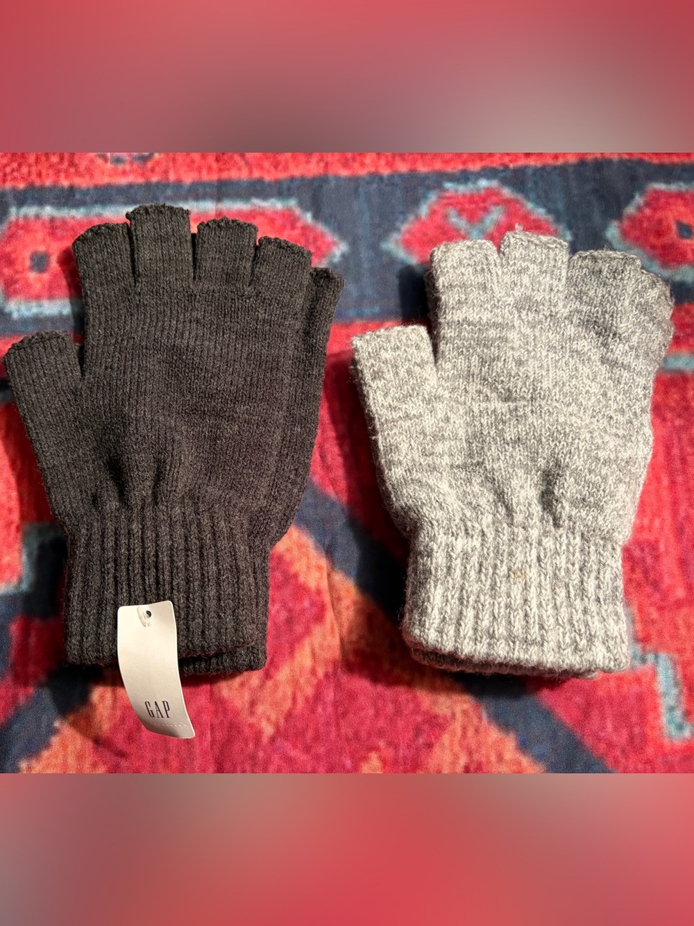 GAP Men’s Fingerless Knit Gloves — Dark Charcoal and Light Heather Gray